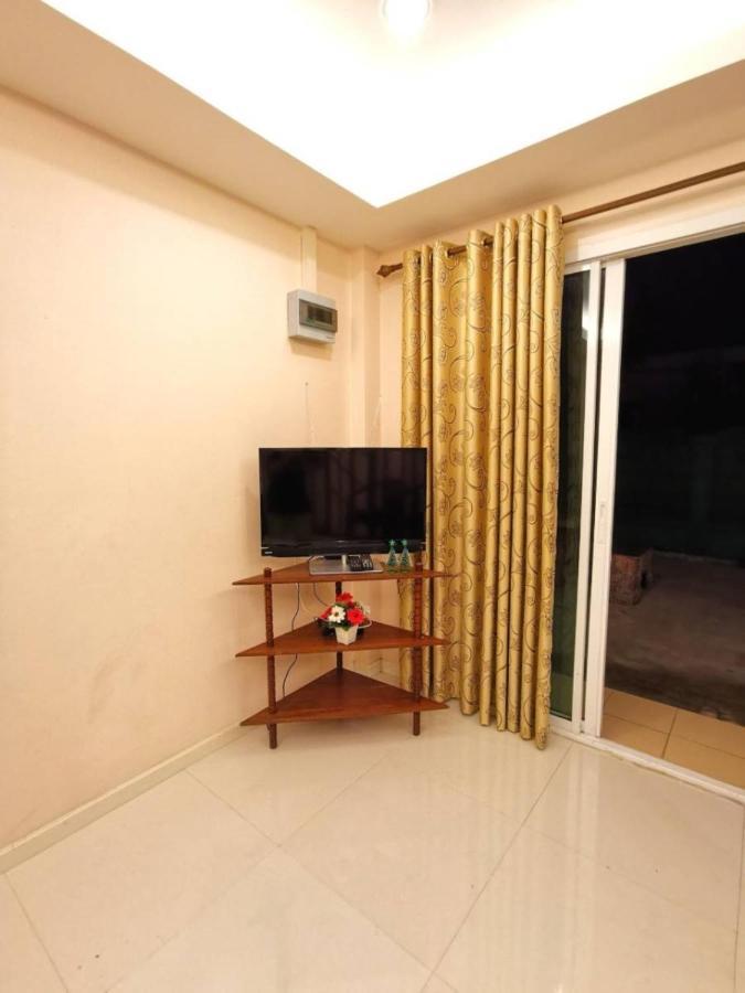 Pon House Hotel Chalong Esterno foto